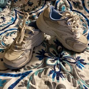 Girl’s Stride Rite Tennis Shoes